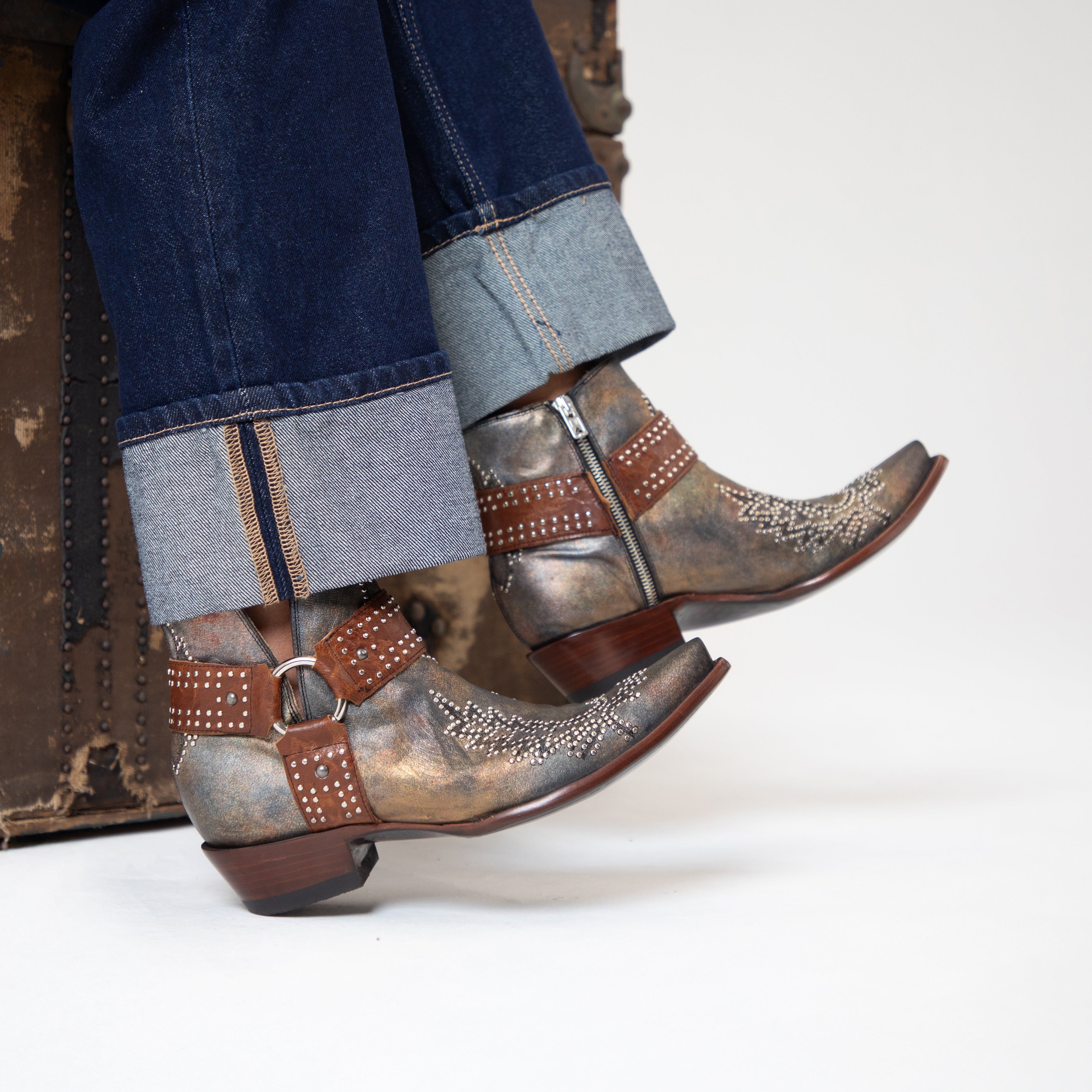 SUPER STUD - WOMEN'S