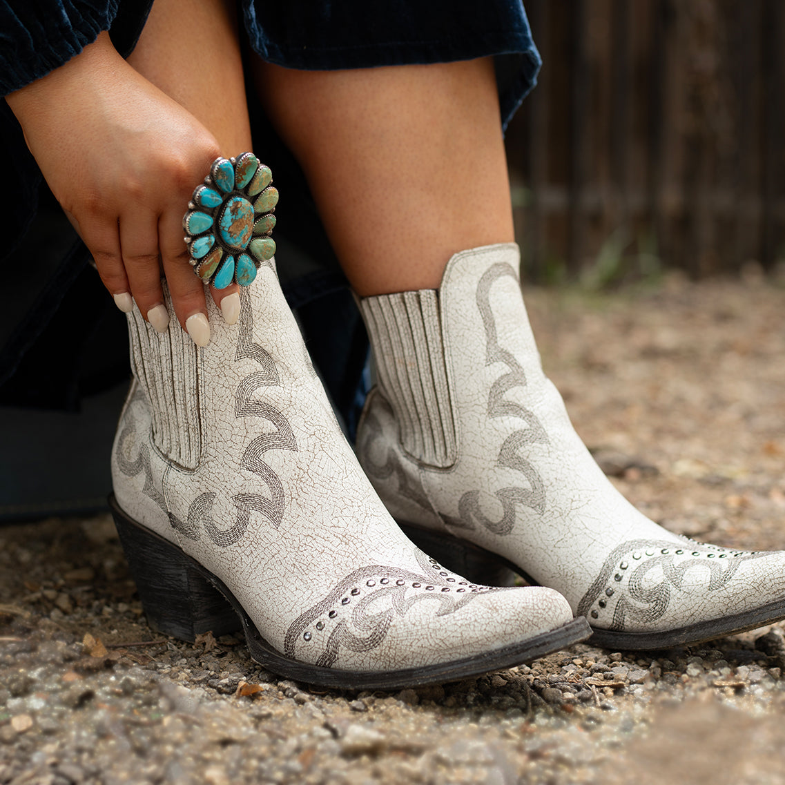 Shay Botin - Crackled Taupe