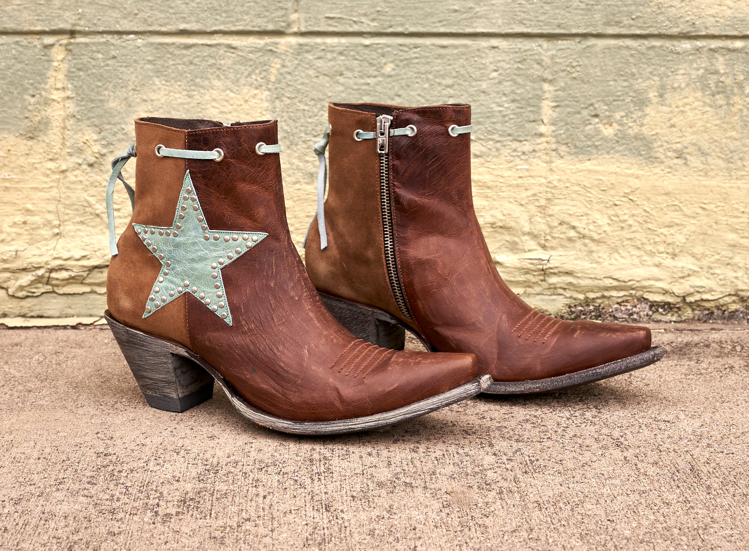 LARISSA - WOMEN'S