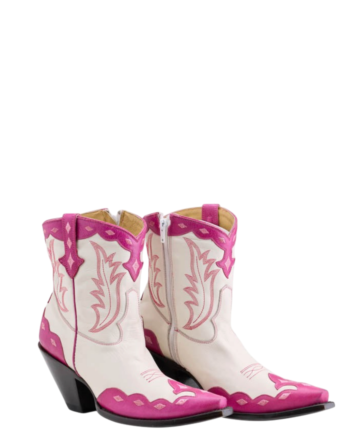 Old Gringo Boots Will Call white and pink cowhide leather western shorties with scalloped trim and stitchwork