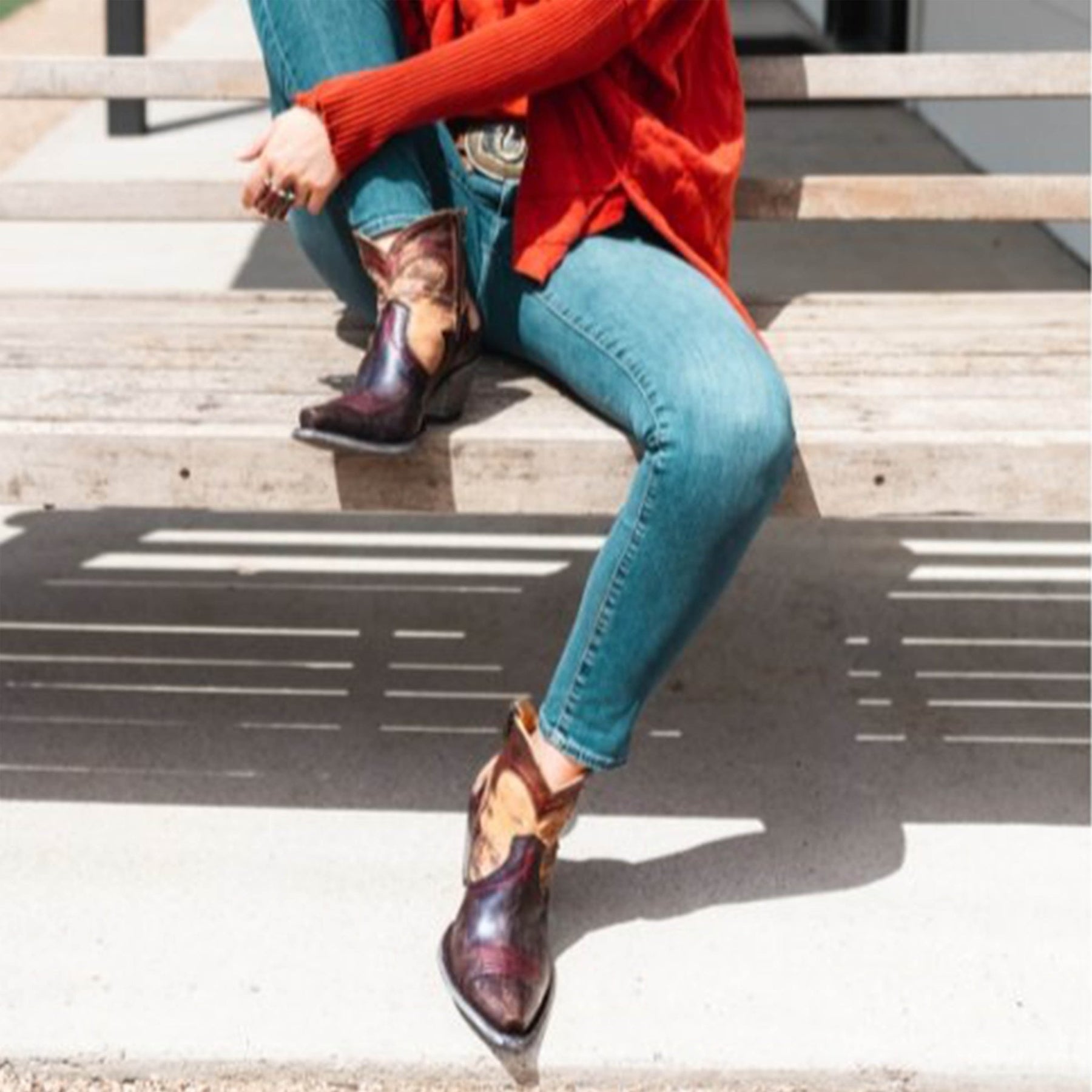 UP & UP - WOMEN'S